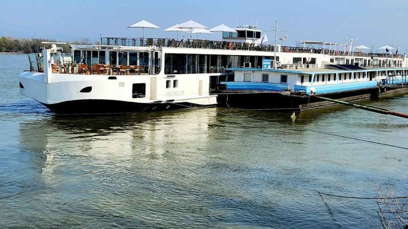 The first tourist ship of the season docked in Ruse