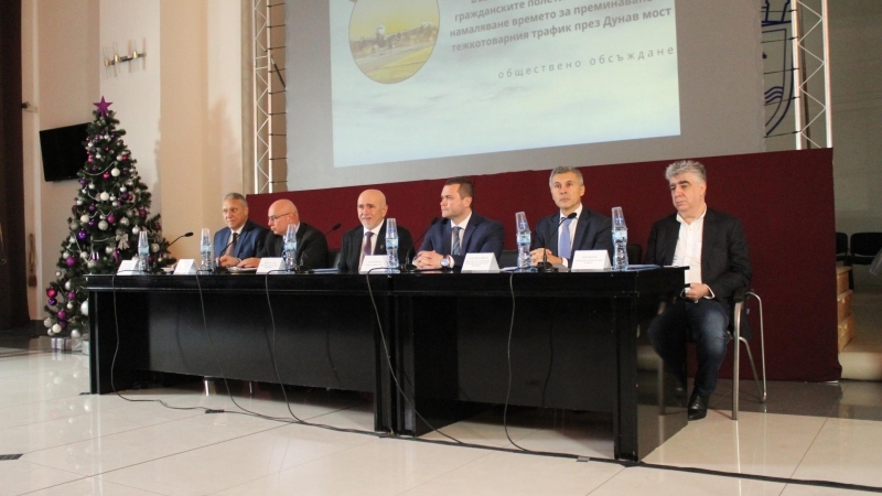 Министърът на транспорта Николай Събев: Русе ще има летище