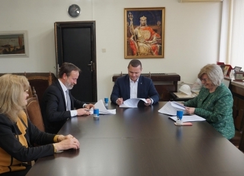 Община Русе и двата синдиката в системата на здравеопазването и социалните дейности подписаха нов колективен трудов договор